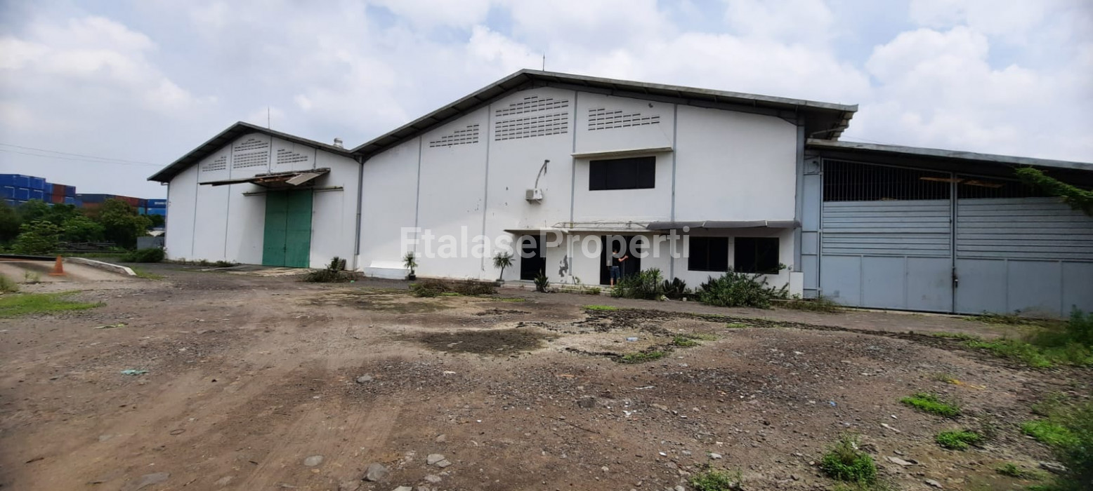 Foto properti Dijual Gudang Di Kalianak Barat Surabaya 3