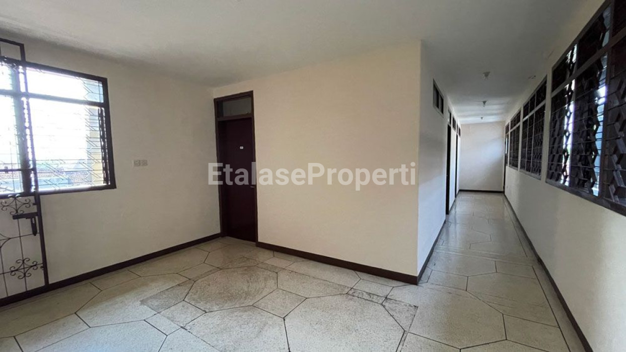 Foto properti *Dijual Rumah Kos Aktif Jl Darmo Kali Pusat Kota Surabaya* 2
