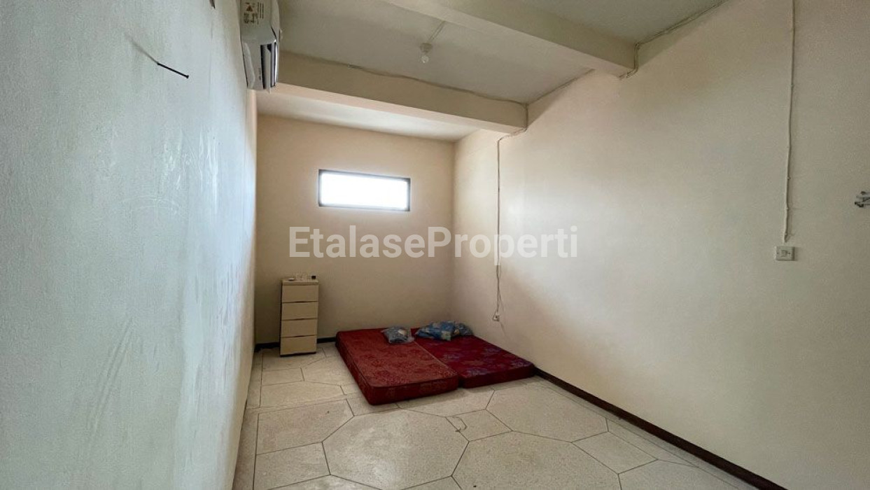 Foto properti *Dijual Rumah Kos Aktif Jl Darmo Kali Pusat Kota Surabaya* 4
