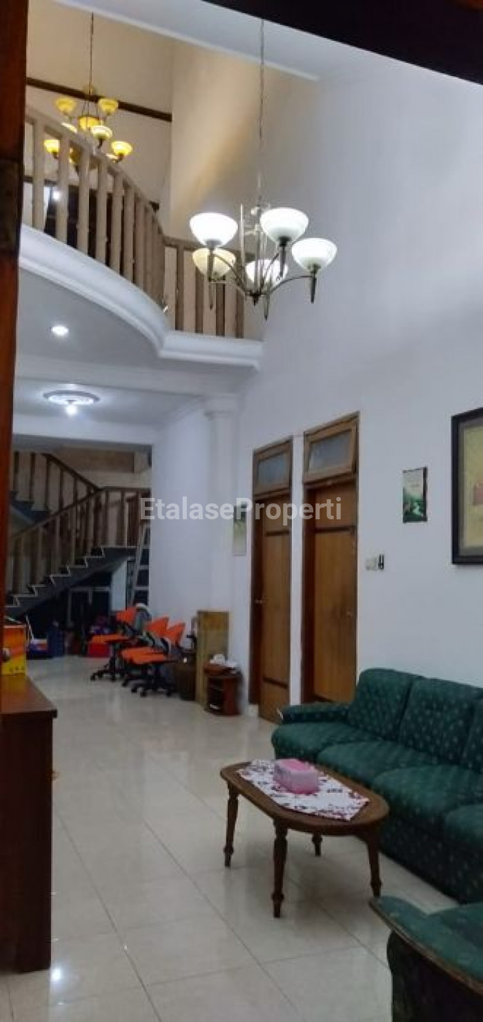 Foto properti Rumah 2 Lantai Bendul Merisi Selatan 5