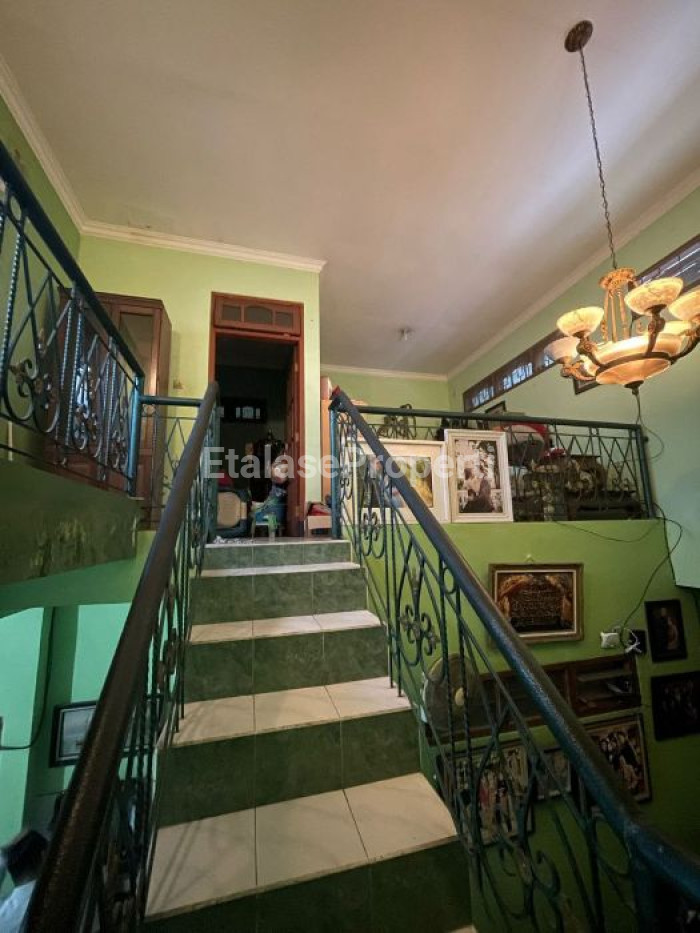 Foto properti Dijual Rumah Hunian Di Rungkut Asri Barat 4