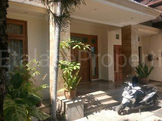 Foto properti Rumah Surabaya Timur Sutorejo  Prima Tengah 1