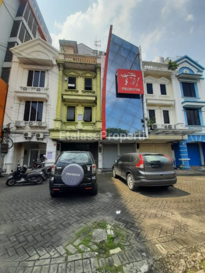 Foto properti Disewakan Lokasi Strategis Ruko 4 Lantai Jln Embong Tanjung Surabaya Pusat 1
