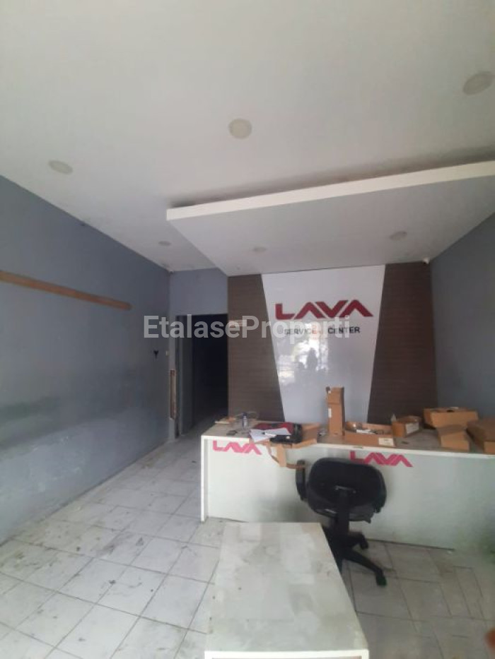 Foto properti Disewakan Lokasi Strategis Ruko 4 Lantai Jln Embong Tanjung Surabaya Pusat 3