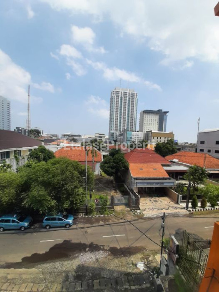 Foto properti Disewakan Lokasi Strategis Ruko 4 Lantai Jln Embong Tanjung Surabaya Pusat 4