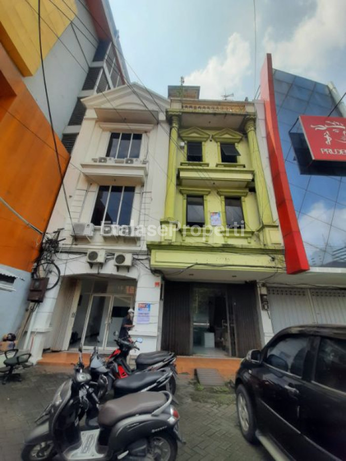 Foto properti Disewakan Lokasi Strategis Ruko 4 Lantai Jln Embong Tanjung Surabaya Pusat 5