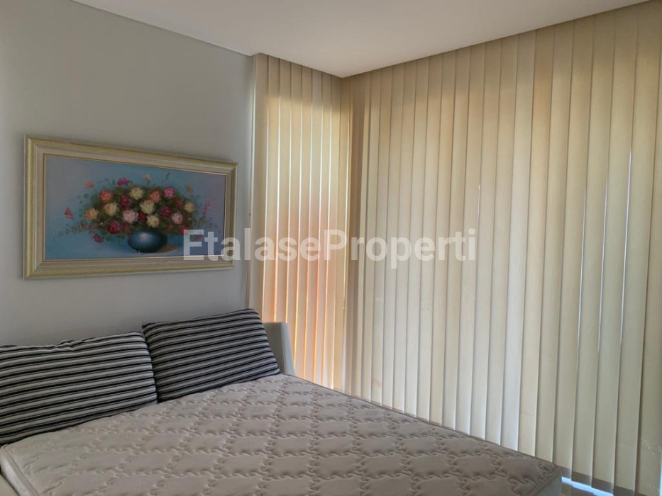 Foto properti Di Sewakan Rumah Pakuwon Indah Granada 1