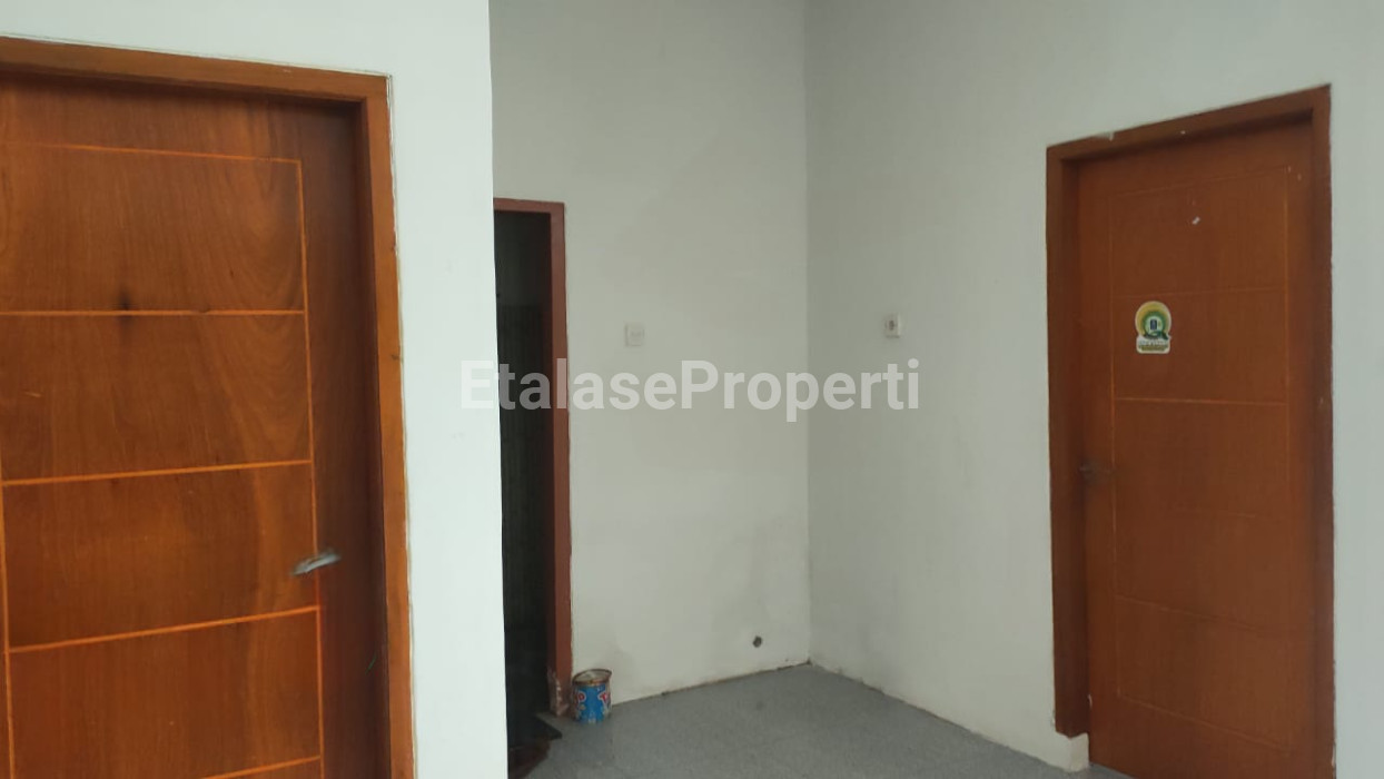 Foto properti Dijual Cepat! Rumah Siap Huni Di Rungkut Asri 4