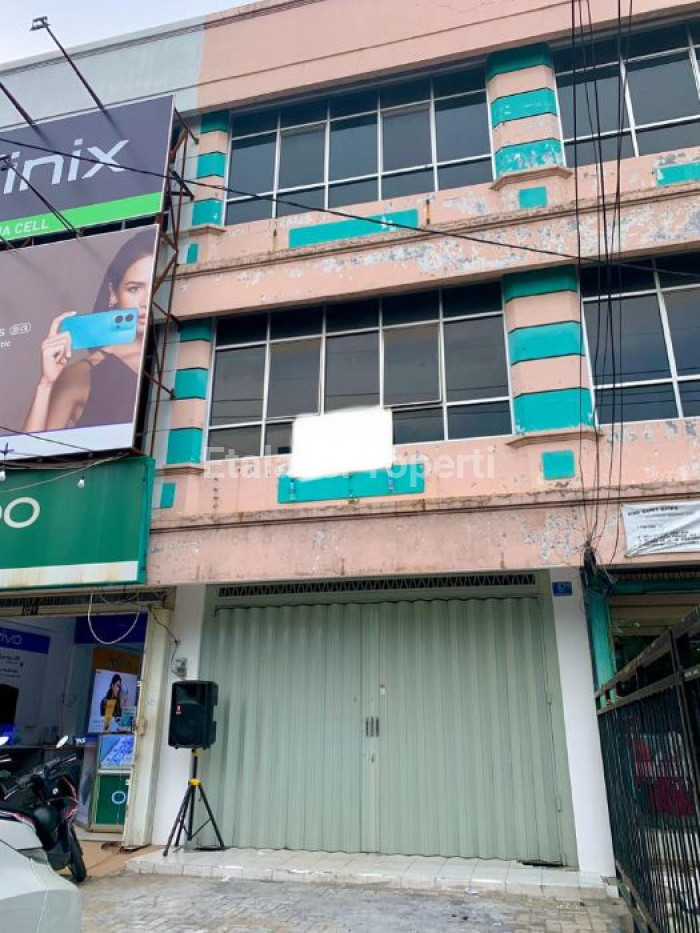 Foto properti STRATEGIS! Disewakan Ruko Kapas Krampung 3.5 Lantai Nol Jalan 2