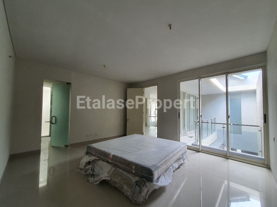 Foto properti Dijual Rumah Bagus Wisata Bukit Mas 4