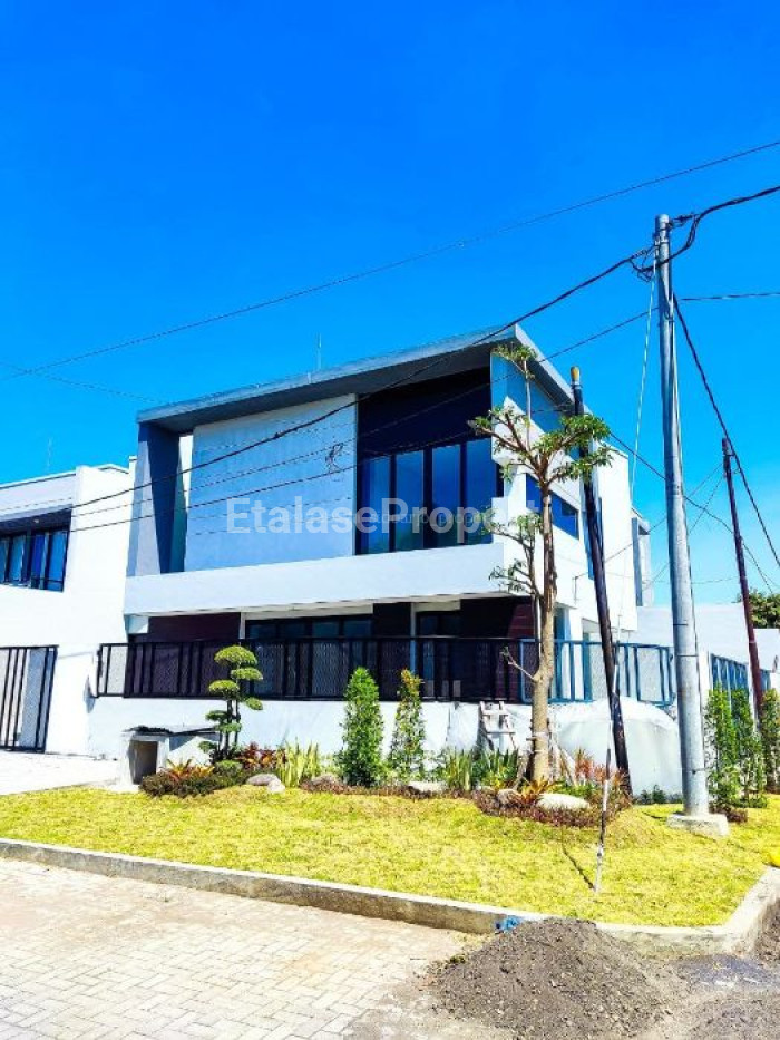 Foto properti Dijual Rumah Baru Posisi Hook Gayung Kebonsari Surabaya Selatan 6