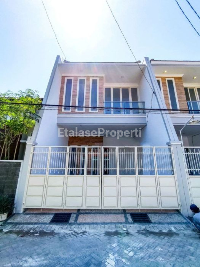 Foto properti SISA 1 UNIT! Dijual Rumah Baru Mulyosari Utara Surabaya Timur 1