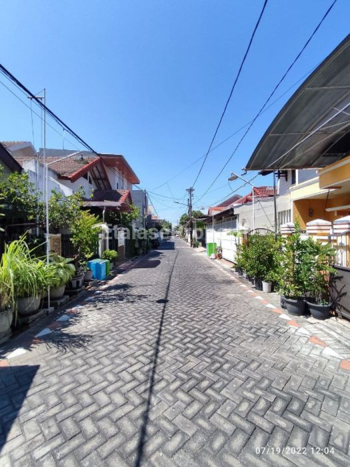 Foto properti SISA 1 UNIT! Dijual Rumah Baru Mulyosari Utara Surabaya Timur 9