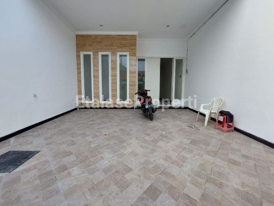Foto properti SISA 1 UNIT! Dijual Rumah Baru Mulyosari Utara Surabaya Timur 10