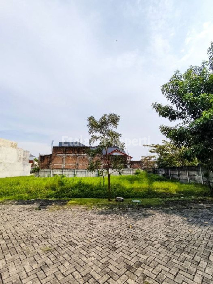 Foto properti Dijual Tanah Kavling Cluster Moca Vrbana Dian Istana Wiyung 1