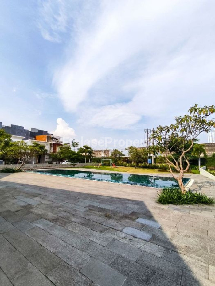 Foto properti Dijual Tanah Kavling Cluster Moca Vrbana Dian Istana Wiyung 2