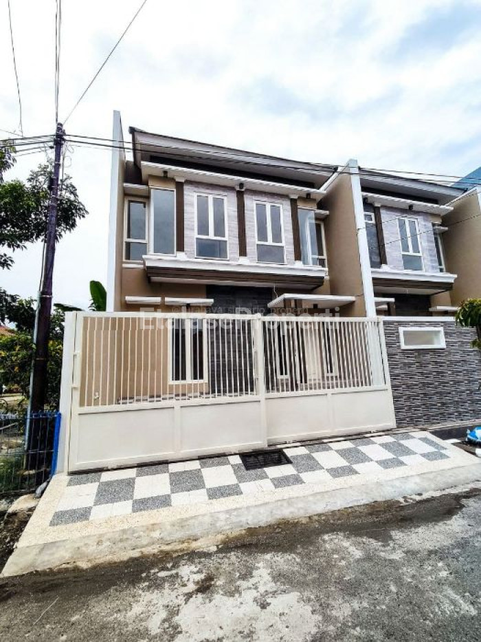 Foto properti Jual Rumah Baru Lebar 8 Sebelah Taman Sutorejo Prima 1