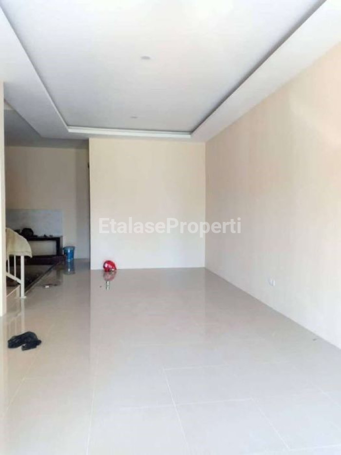 Foto properti Dijual Rumah Baru Minimalis Bukit Palma Citraland Surabaya Barat 2