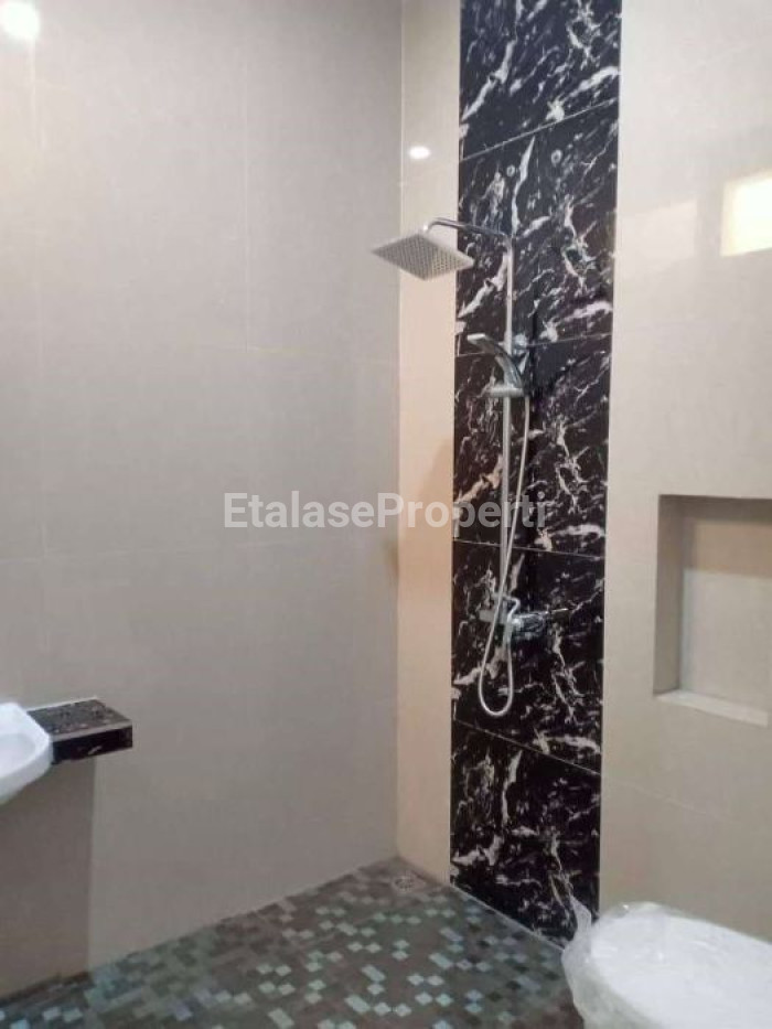 Foto properti Dijual Rumah Baru Minimalis Bukit Palma Citraland Surabaya Barat 5