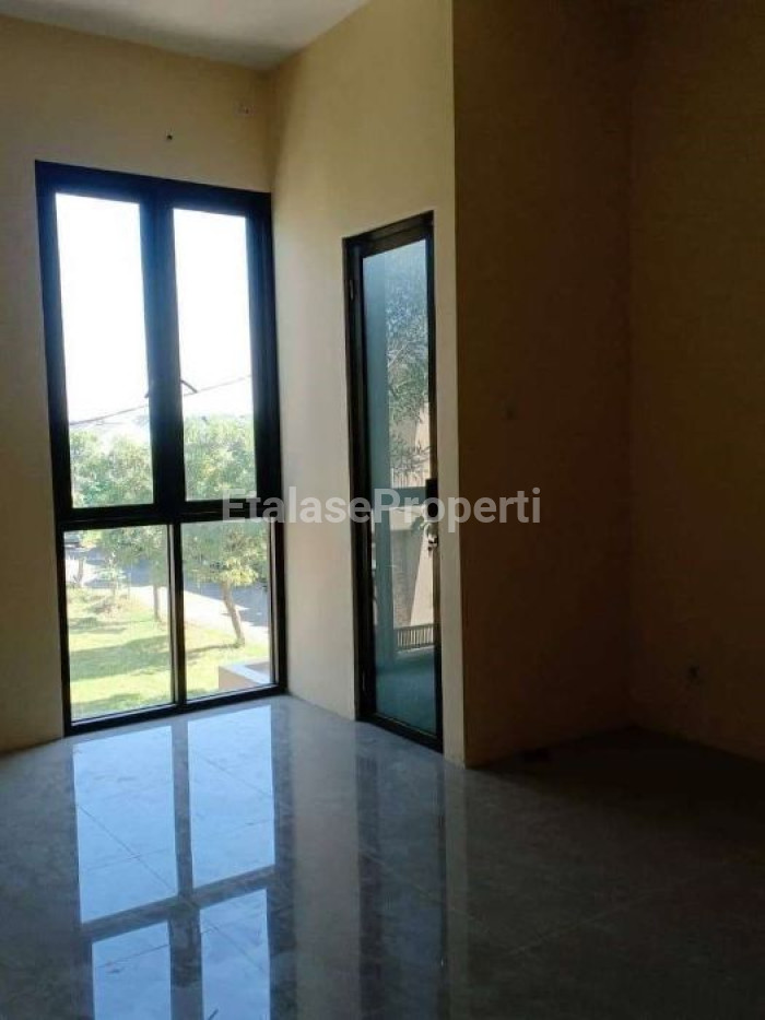 Foto properti Dijual Rumah Baru Minimalis Bukit Palma Citraland Surabaya Barat 7