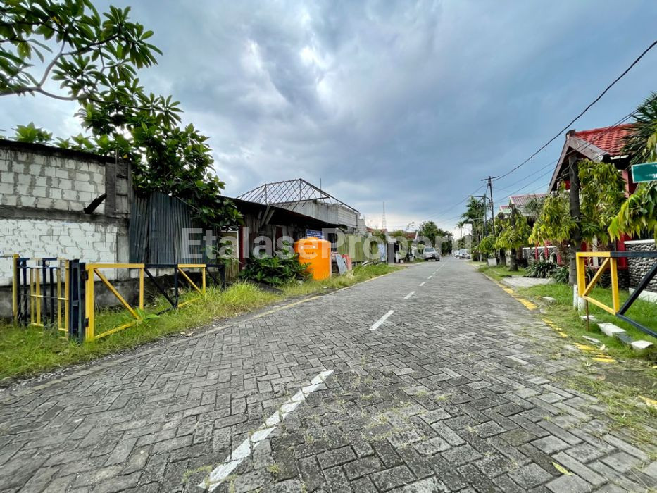 Foto properti *Dijual Hitung Tanah Gayungsari* 2