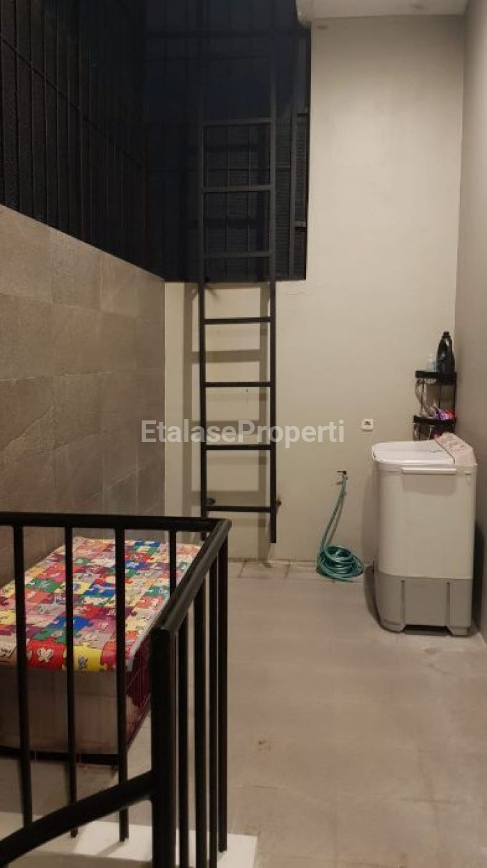 Foto properti Fully Furnished! Rumah Dharma Indah Regency Minimalis Mewah 10