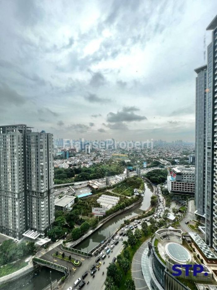 Foto properti Jual Cepat! Apartemen Taman Anggrek Tower 8 Furnished Mewah  Tower 8 Lantai 28 10
