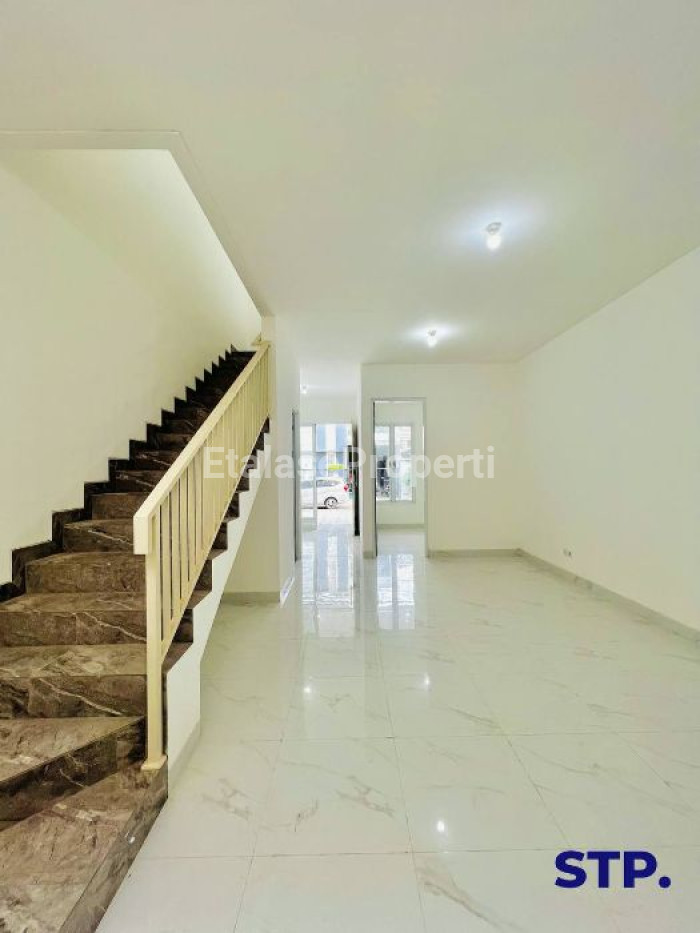 Foto properti Turun Harga - Rumah Baru 2 Lantai Pondok Tjandra Cluster Mangga 2