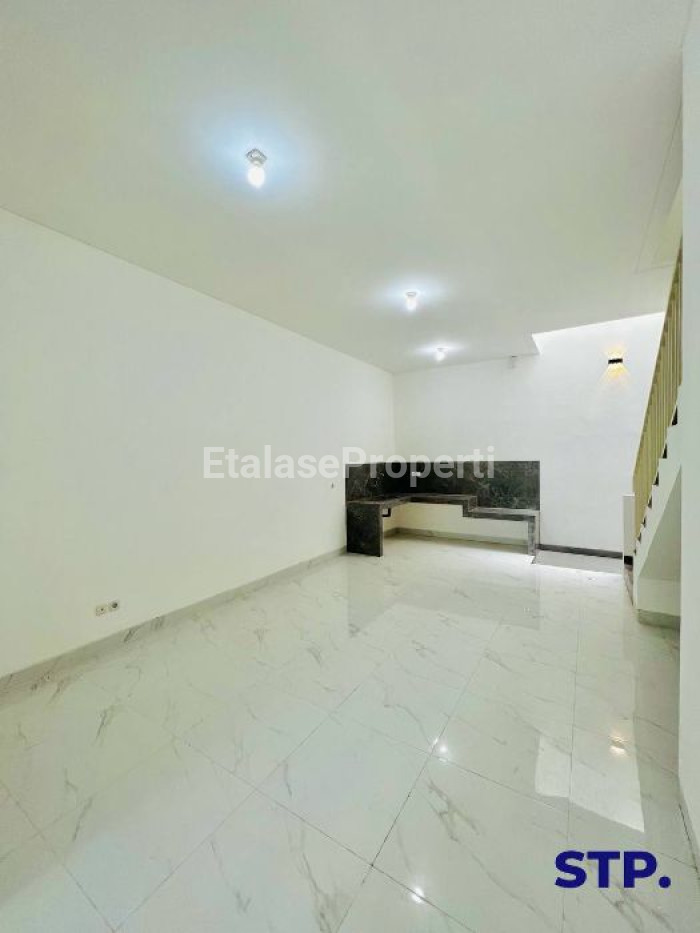 Foto properti Turun Harga - Rumah Baru 2 Lantai Pondok Tjandra Cluster Mangga 3