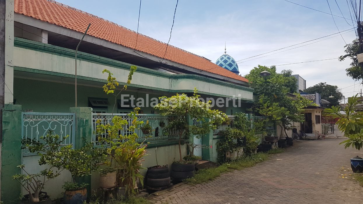 Foto properti Dijual Rumah Dan Tempat Usaha 3kavling Siap Huni Karang Empat 4