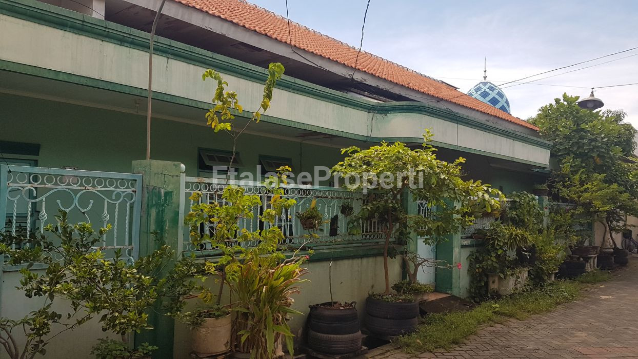 Foto properti Dijual Rumah Dan Tempat Usaha 3kavling Siap Huni Karang Empat 6