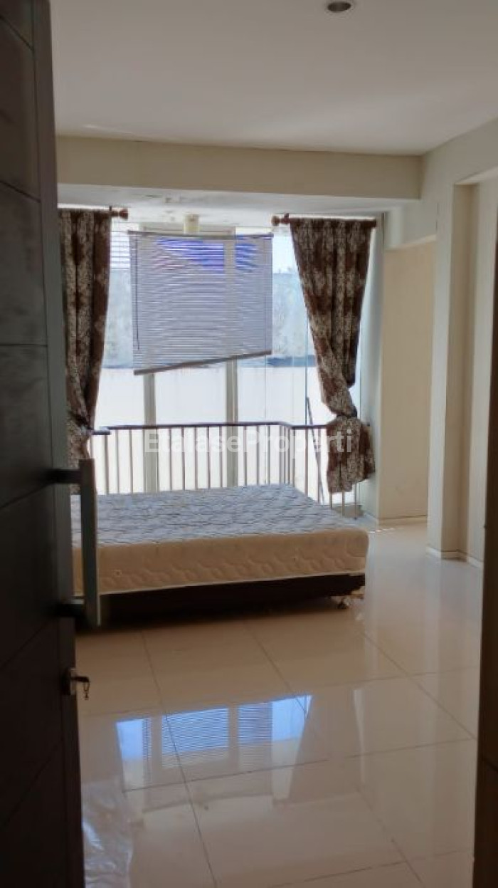 Foto properti SEWA RUMAH SIAP HUNI 2 LANTAI, CLUSTER NEWTOWN HILL, CITRALAND,  SURABAYA BARAT 2