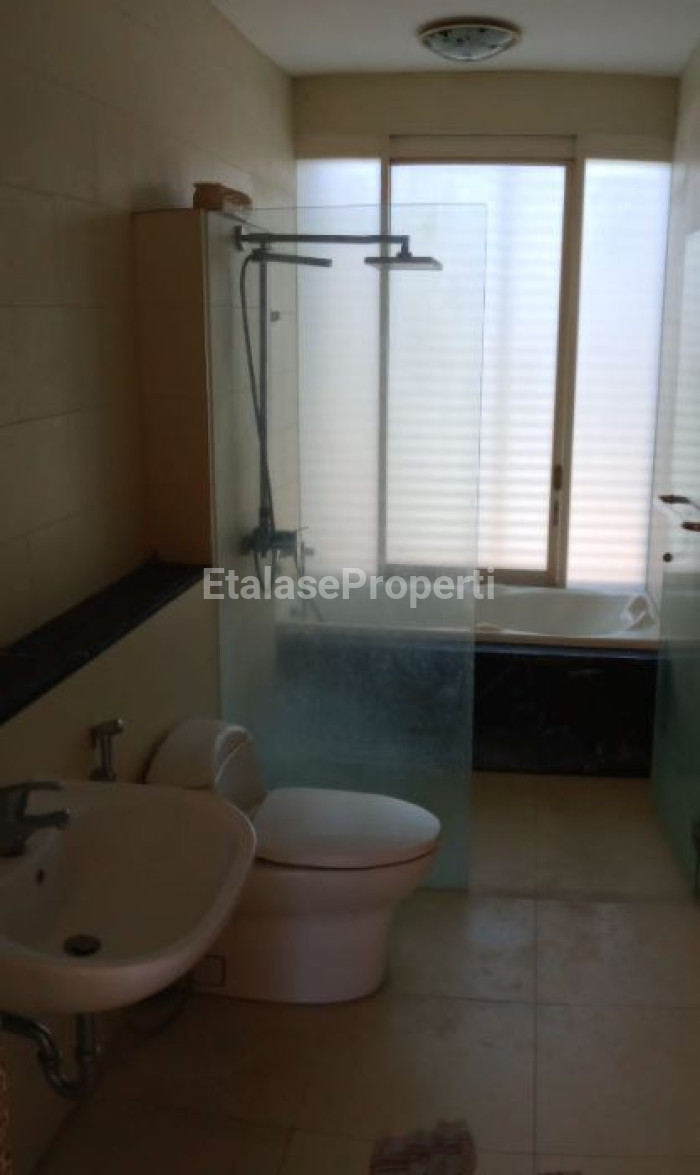 Foto properti SEWA RUMAH SIAP HUNI 2 LANTAI, CLUSTER NEWTOWN HILL, CITRALAND,  SURABAYA BARAT 5