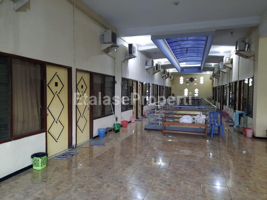 Foto properti Dijual Rumah Kost 3 Lantai Di Siwalankerto 5