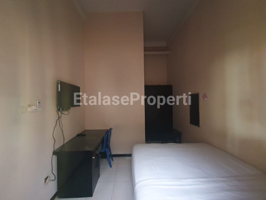 Foto properti Dijual Rumah Kost 3 Lantai Di Siwalankerto 7