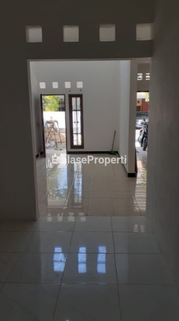 Foto properti Di Jual Rumah Di Puri Surya Jaya Cluster VanCouver 3