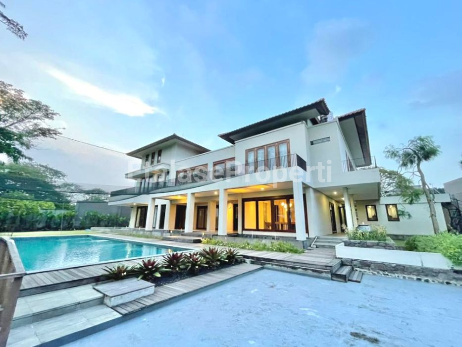 Foto properti *Disewakan Rumah Golf View Citraland Galeria Golf* 1