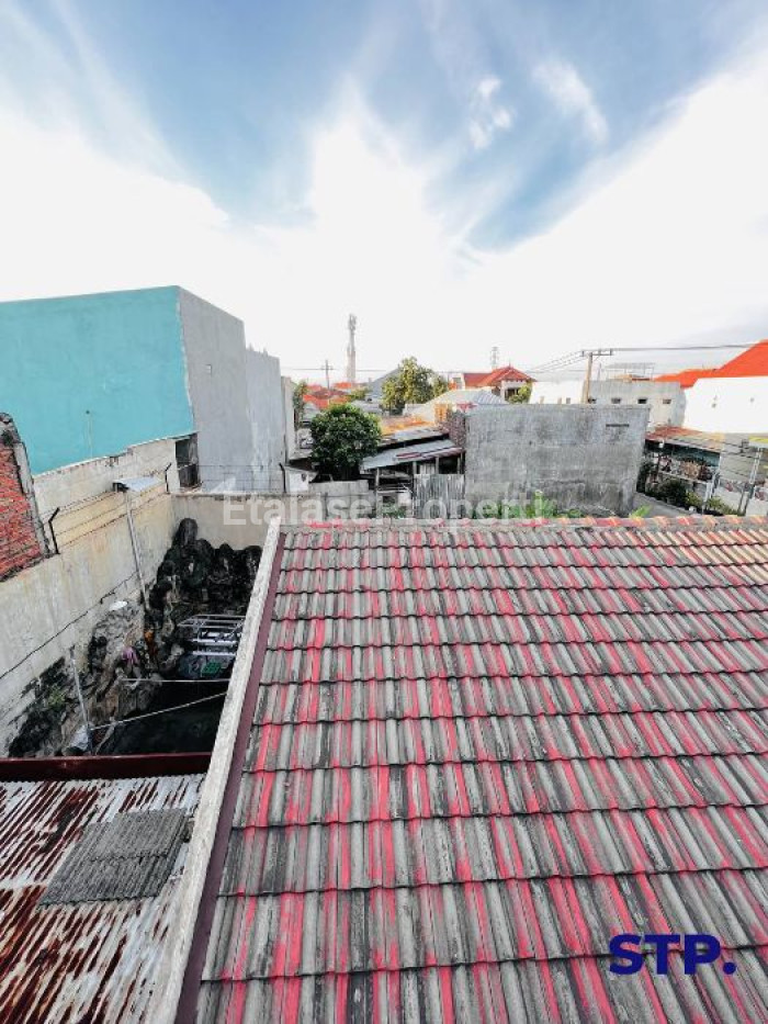 Foto properti Jual Cepat, Rumah Hitung Tanah Di Dukuh Setro, Gading, Kenjeran 8