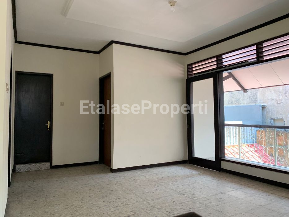 Foto properti Butuh Jual Cepat Rumah Ketintang Wiyata V 7