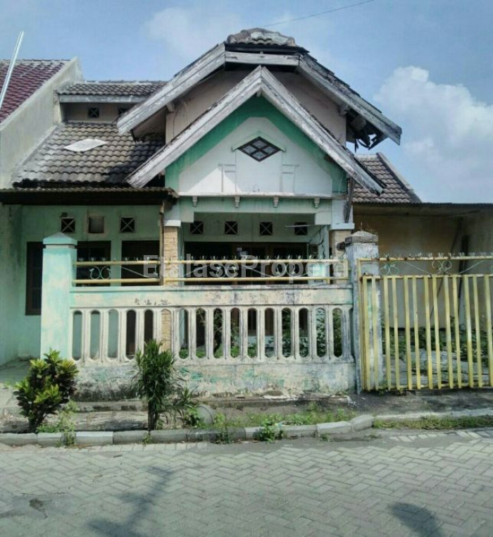 Foto properti Dijual Rumah Htg Tanah Puri Lidah Kulon Lakarsantri Wiyung SBY Barat 1