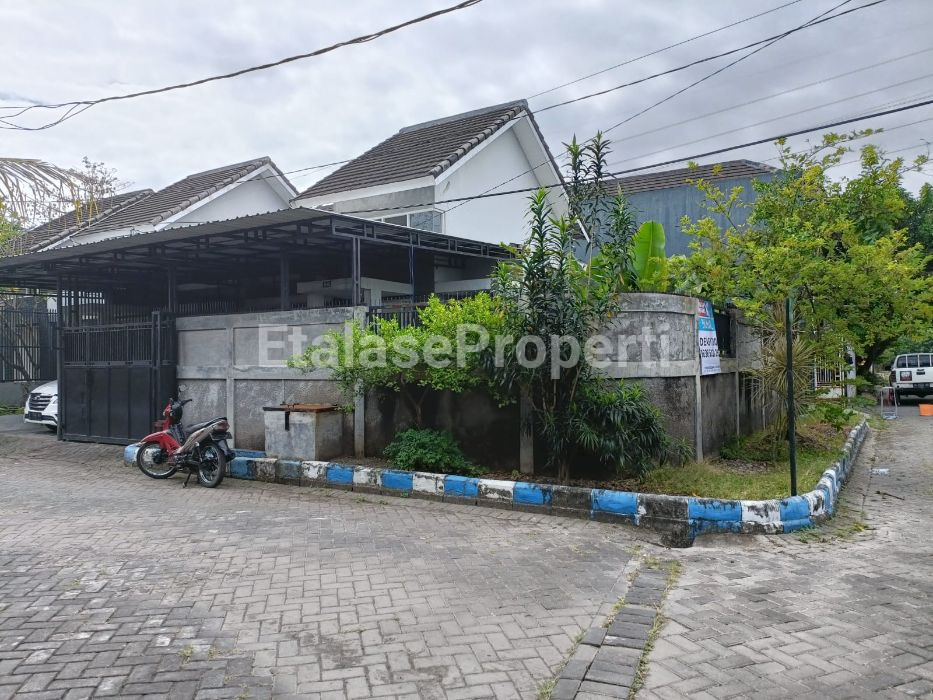 Foto properti DIJUAL:  Rumah Di Balas Klumprik-Sby 1