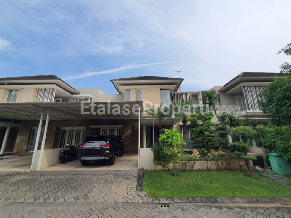Foto properti Dijual Rumah Royal Residence 1