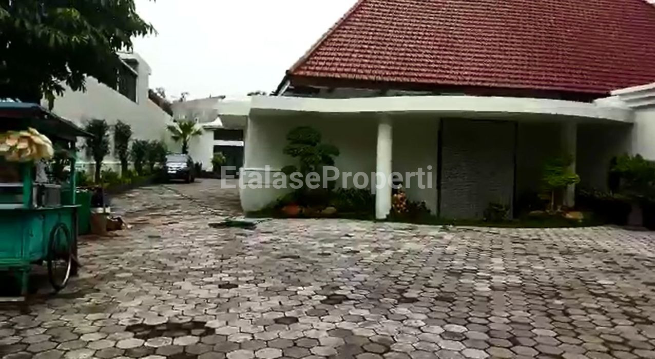 Foto properti Disewakan Kantor Jl. Diponegoro 2