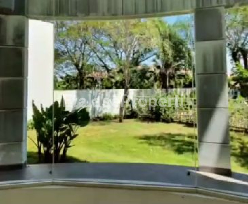 Foto properti Disewakan Rumah Dian Istana Park Evenue 5