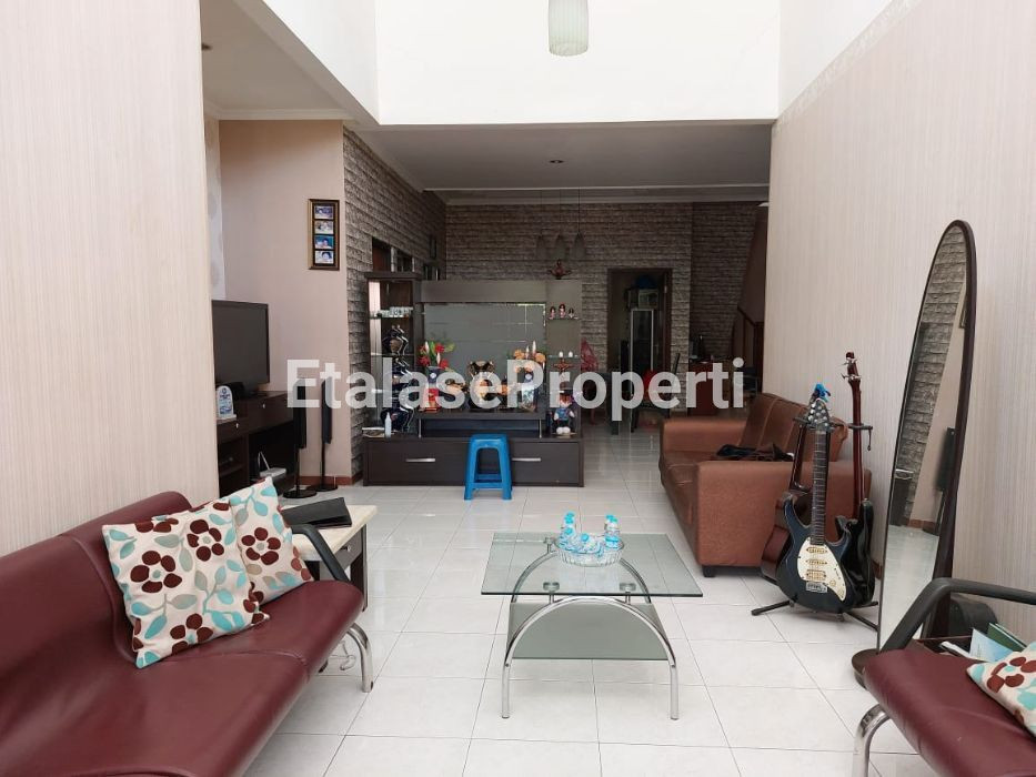 Foto properti Dijual Rumah Di Puri Surya Jaya 2