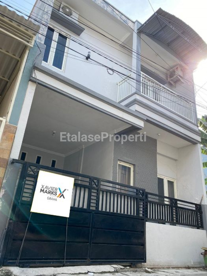 Foto properti Disewakan Rumah Jalan Gading Karya Surabaya Timur 1
