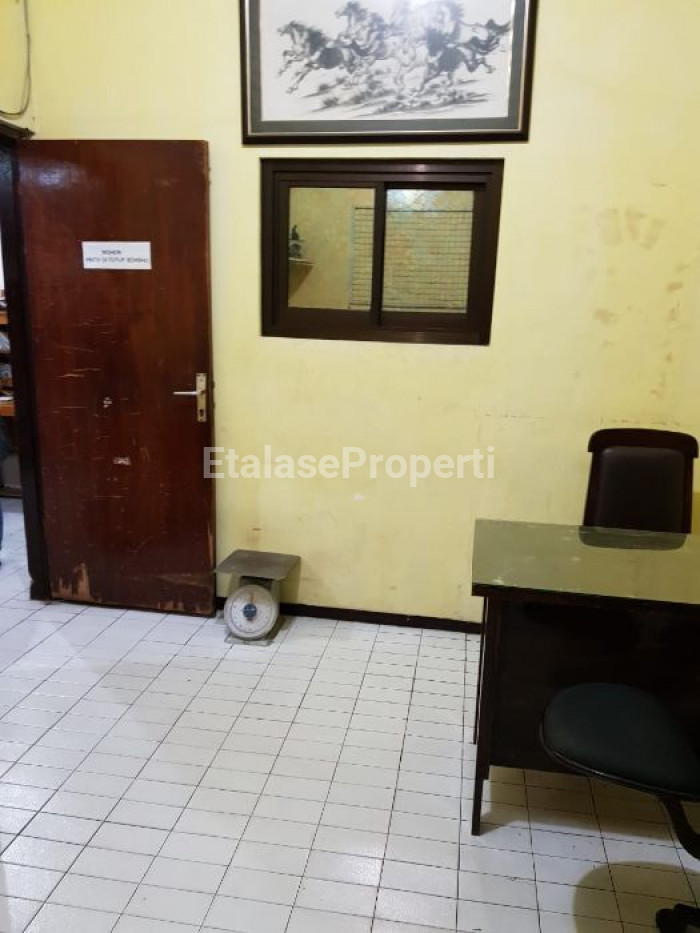 Foto properti DIJUAL CEPAT RUMAH KANTOR DITENGGILIS SURABAYA 7