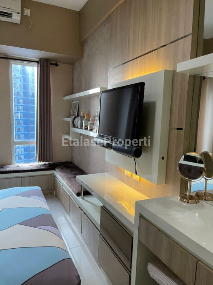 Foto properti Apartemen Orchard Studio Lantai 28 Full Furnished, View Pool 1