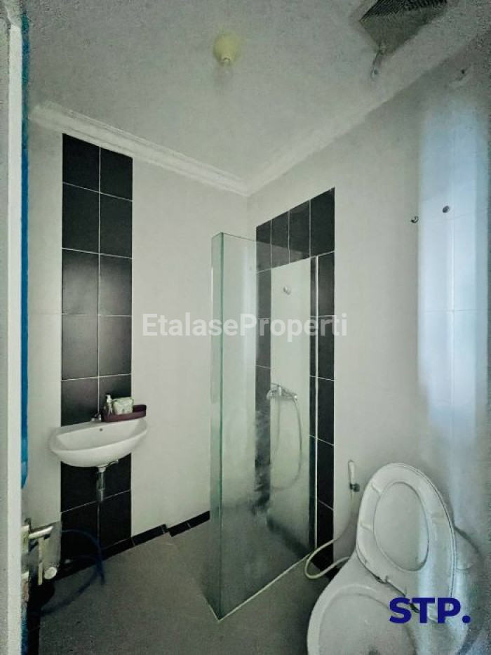 Foto properti Rumah 2 Lantai Sukolilo Dian Regency 2 Surabaya Full Furnished 9