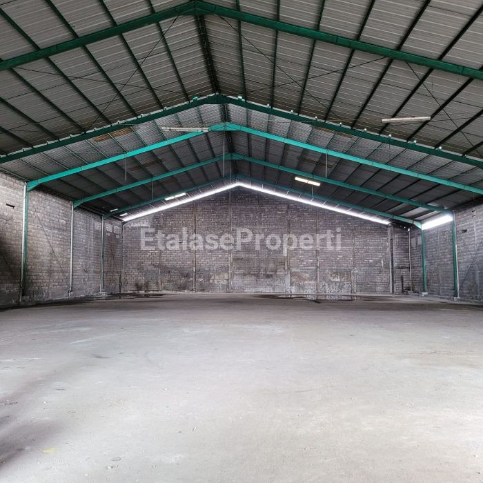 Foto properti Jual Cepat Gudang/ Tempat Usaha Raya Tanjungsari Sukomanunggal Surabaya Barat 3